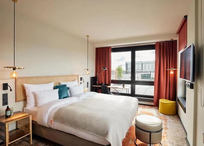 Hotel Hood House 3*